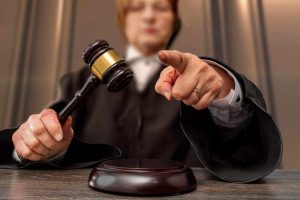 Drohung Gesetze Recht Bürokratie Friseur